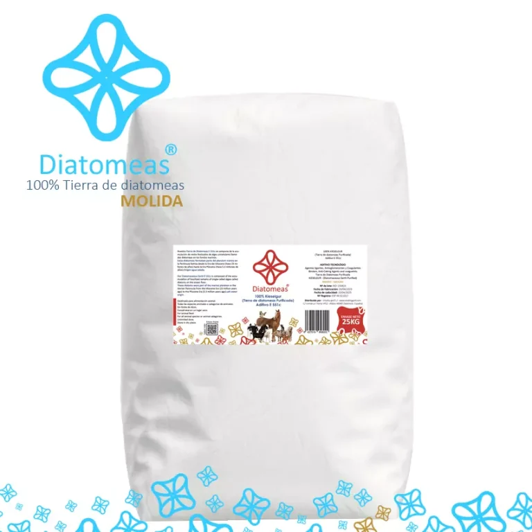 Saco de tierra de diatomeas molida de 25 kg en saco blanco.